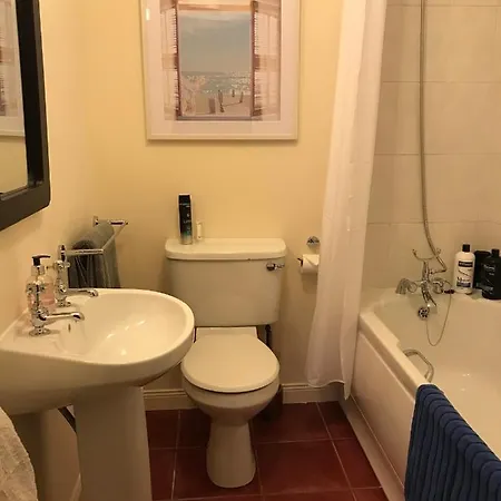 Apartment No. 6 Court